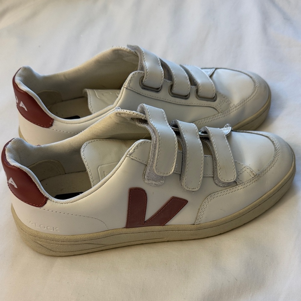 Veja V-Lock White Snap-on Casual Sneakers Sz 7
